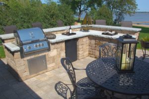 Outdoor Kitchens - Luxury Outdoor Spaces - Seattle Outdoor Spaces