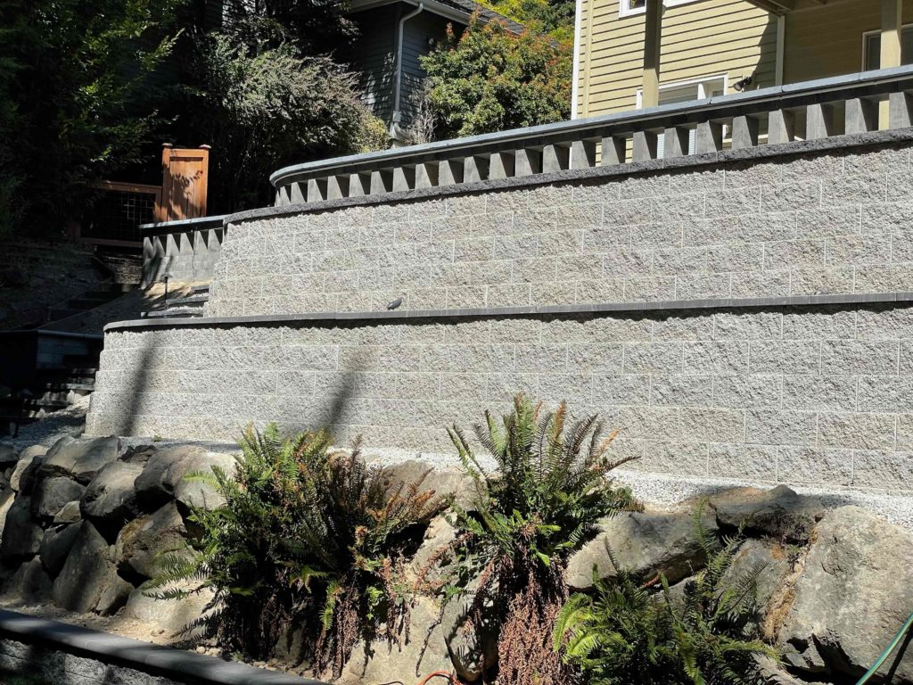 Garden and Patio Retaining Wall - Seattle Outdoor Spaces