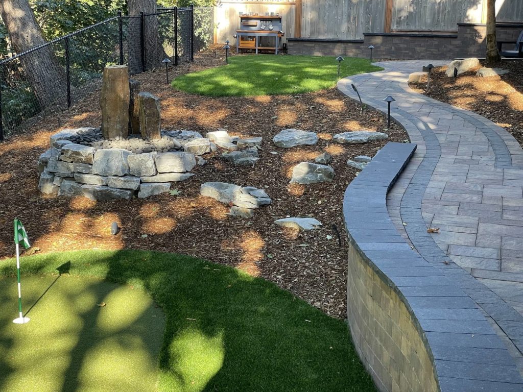 Backyard Outdoor Spaces - Water Feature - Seattle Outdoor Spaces