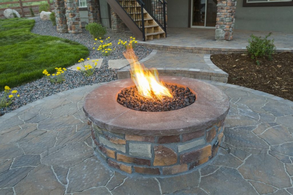 Backyard Firepits and Fireplaces - Seattle Outdoor Spaces